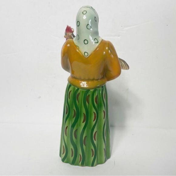 Vintage Triart Bassano Italian Art Deco Ceramic Peasant Woman Chicken 9" Tall - Picture 4 of 11